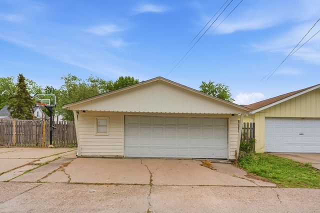 1847 10th Street, Moline, IL 61265