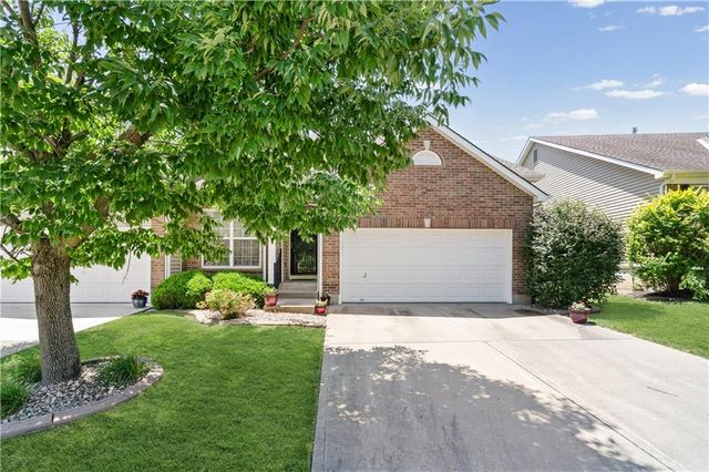 1147 SW Arborfair Drive, Lee's Summit, MO 66082