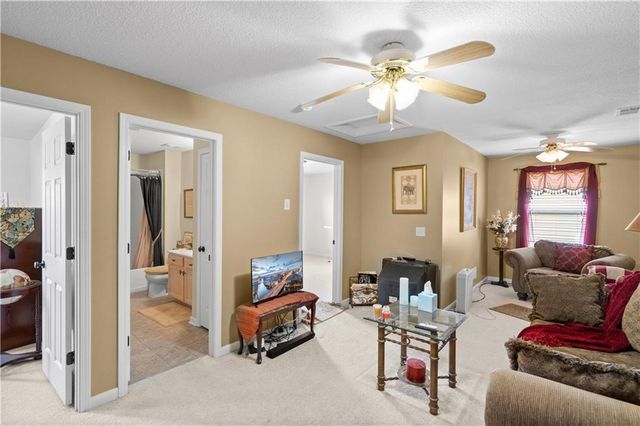 1147 SW Arborfair Drive, Lee's Summit, MO 66082