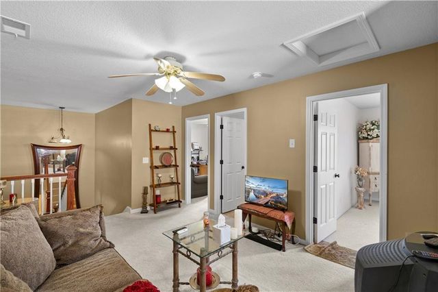 1147 SW Arborfair Drive, Lee's Summit, MO 66082