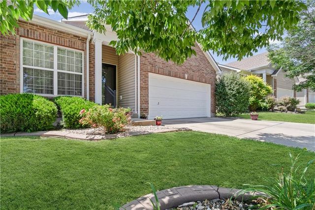 1147 SW Arborfair Drive, Lee's Summit, MO 66082
