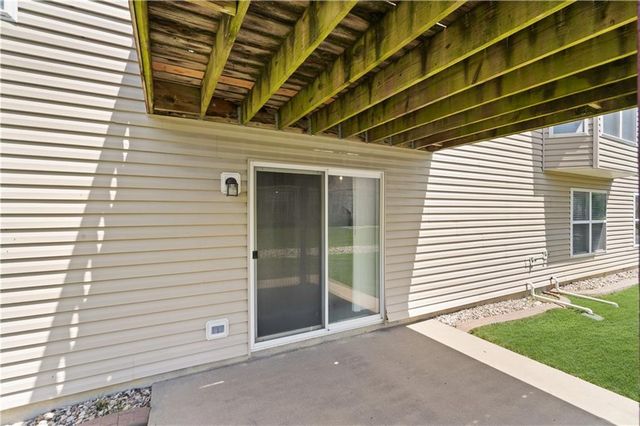 1147 SW Arborfair Drive, Lee's Summit, MO 66082