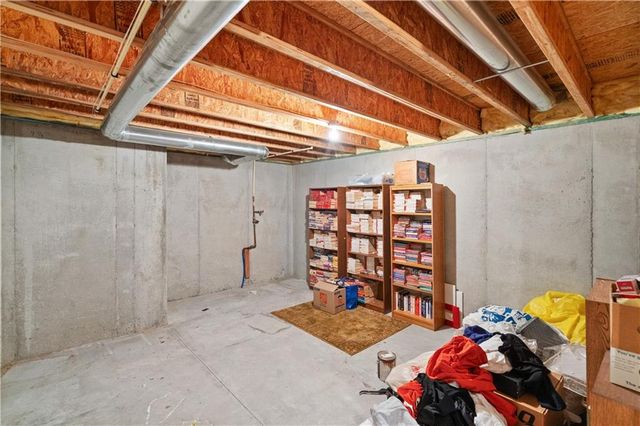 1147 SW Arborfair Drive, Lee's Summit, MO 66082