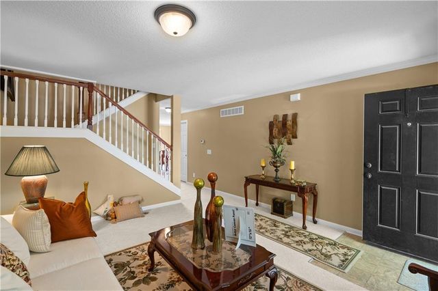 1147 SW Arborfair Drive, Lee's Summit, MO 66082
