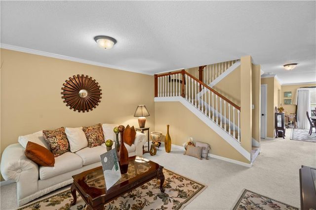 1147 SW Arborfair Drive, Lee's Summit, MO 66082