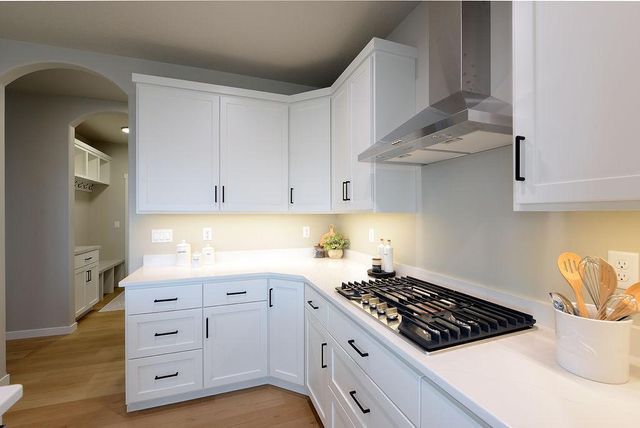 867 Harvest Circle, Horace, ND 58047