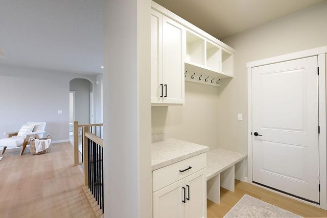 867 Harvest Circle, Horace, ND 58047