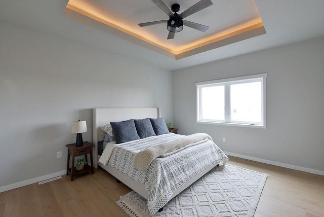 867 Harvest Circle, Horace, ND 58047