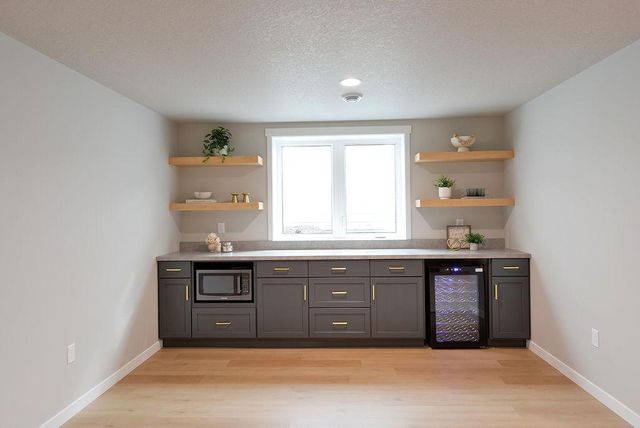 867 Harvest Circle, Horace, ND 58047