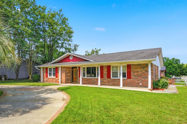 2208 Hare St., Conway, SC 29526