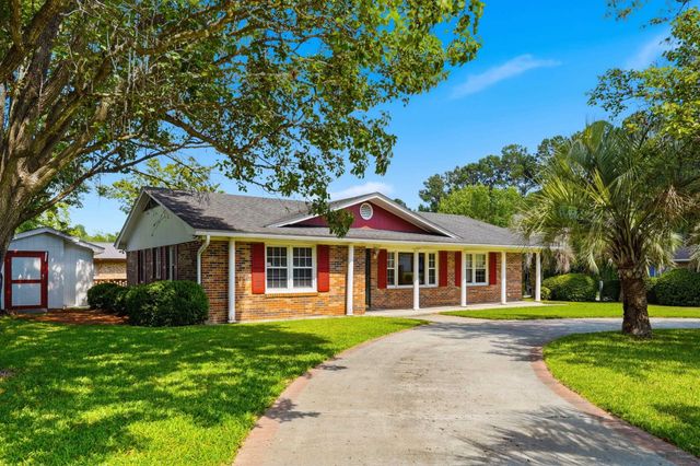2208 Hare St., Conway, SC 29526