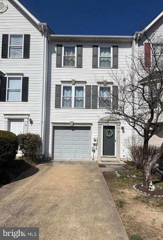 Image 1 of property listing at 18 INGATE TER #4402, Baltimore, MD 21227