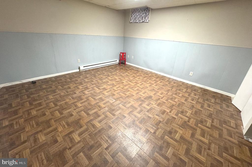 Image 20 of property listing at 18 INGATE TER #4402, Baltimore, MD 21227