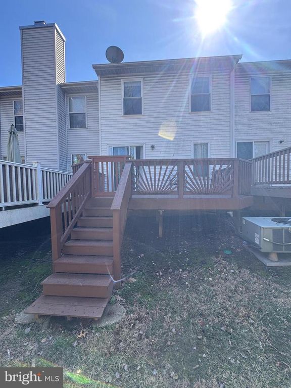 Image 23 of property listing at 18 INGATE TER #4402, Baltimore, MD 21227