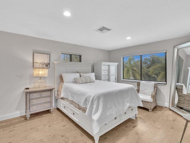 749 SW 2ND Street, Boca Raton, FL 33486