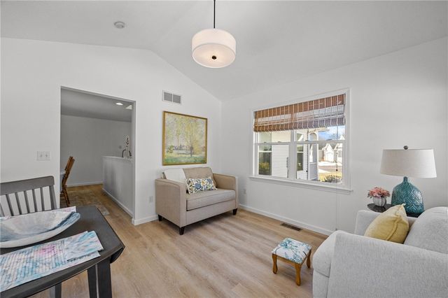 49 Brownstone Lane, Greece, NY 14615