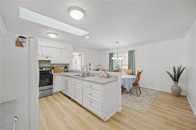 49 Brownstone Lane, Greece, NY 14615