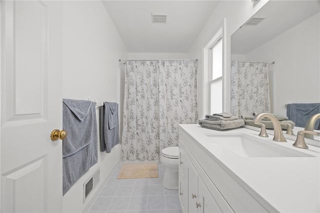 49 Brownstone Lane, Greece, NY 14615