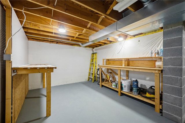 49 Brownstone Lane, Greece, NY 14615