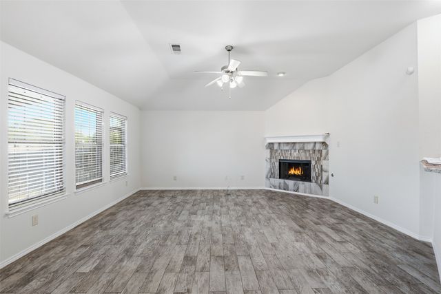 10716 Lipan Trail, Fort Worth, TX 76108