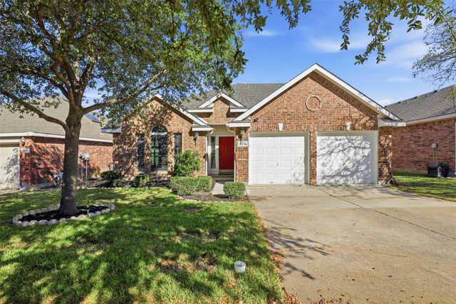 10716 Lipan Trail, Fort Worth, TX 76108