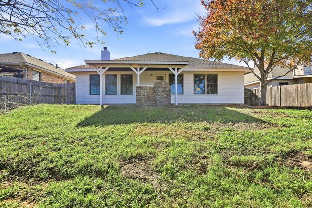 10716 Lipan Trail, Fort Worth, TX 76108
