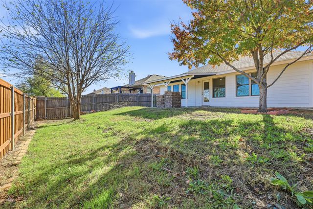 10716 Lipan Trail, Fort Worth, TX 76108