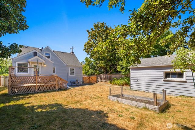 5632 7th Avenue NW, Seattle, WA 98107
