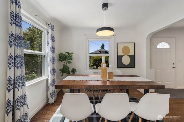 5632 7th Avenue NW, Seattle, WA 98107