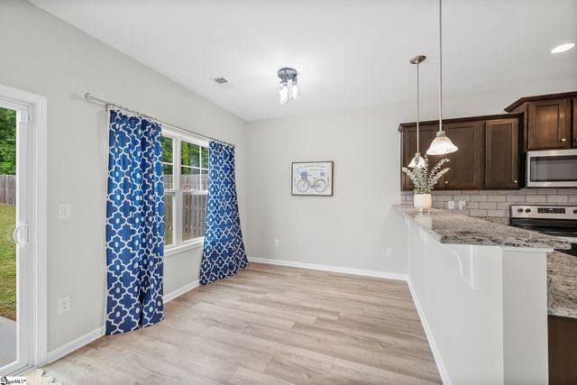 172 Highland Park Court, Easley, SC 29640