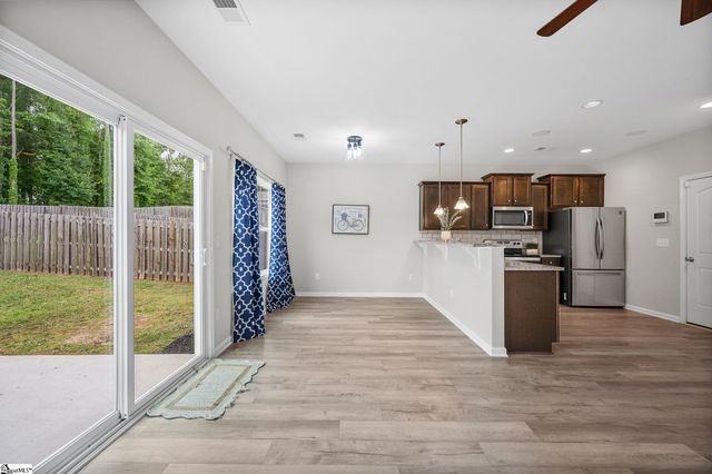 172 Highland Park Court, Easley, SC 29640
