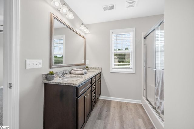 172 Highland Park Court, Easley, SC 29640