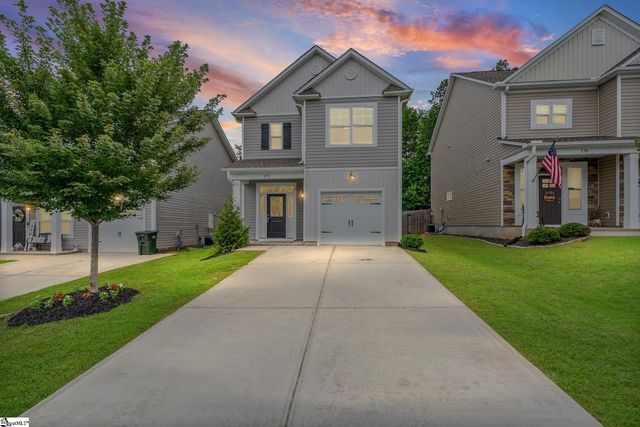 172 Highland Park Court, Easley, SC 29640