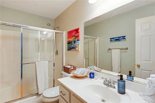 38669 Clearbrook, Murrieta, CA 92563