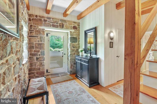 11 BROWNSTONE LN, Elverson, PA 19520