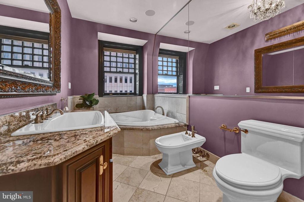 Image 53 of property listing at 1126 N CHARLES ST, Baltimore, MD 21201