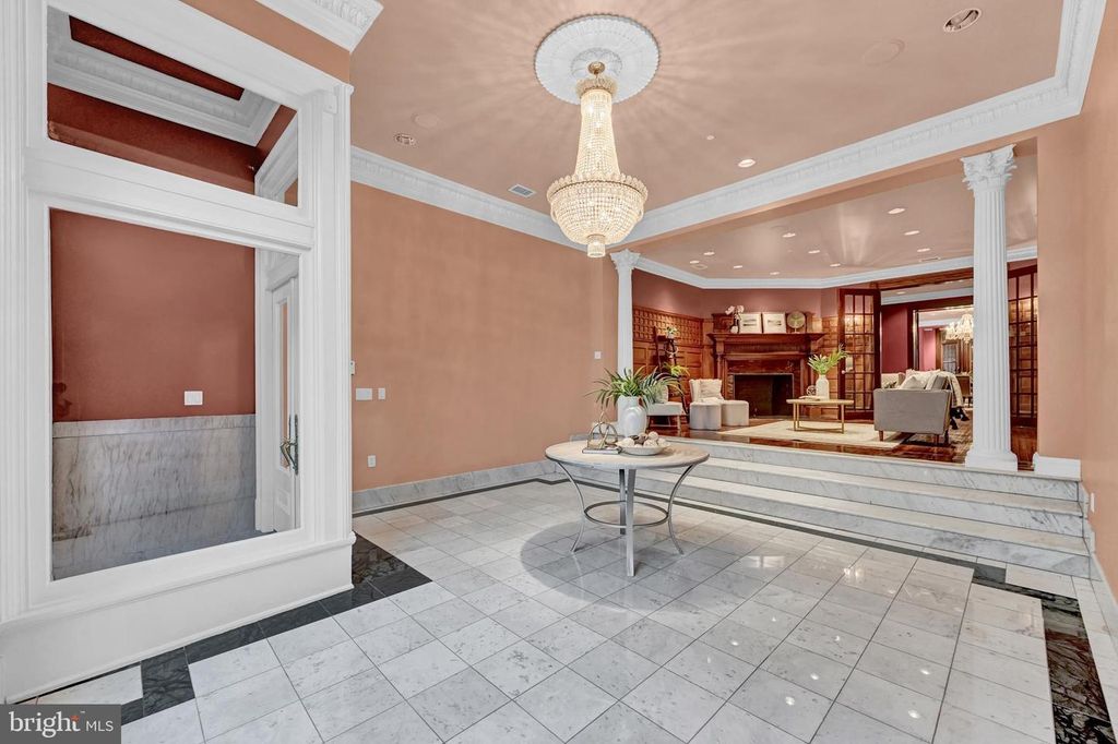 Image 6 of property listing at 1126 N CHARLES ST, Baltimore, MD 21201