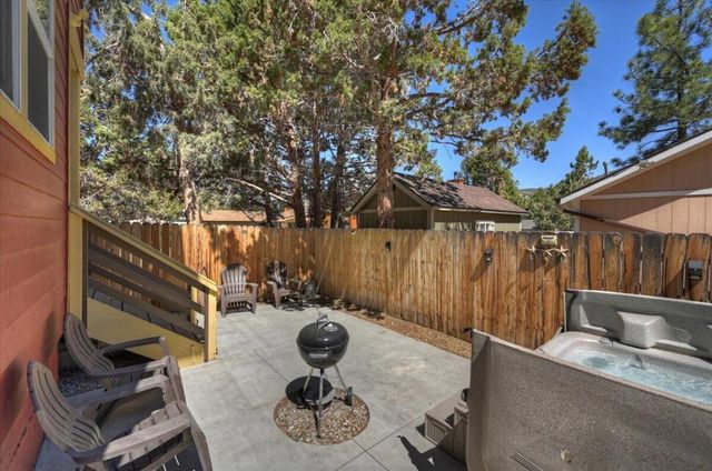 317 E Angeles Boulevard, Big Bear, CA 92314