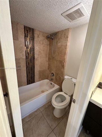 4221 W Mcnab Road 35, Pompano Beach, FL 33069
