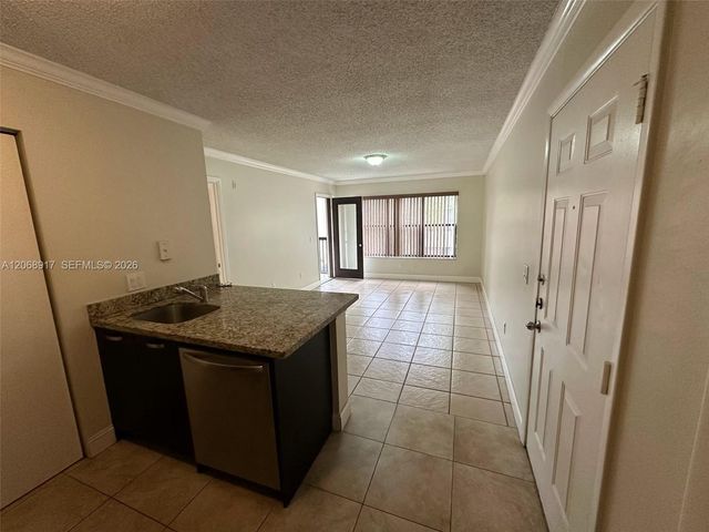 4221 W Mcnab Road 35, Pompano Beach, FL 33069