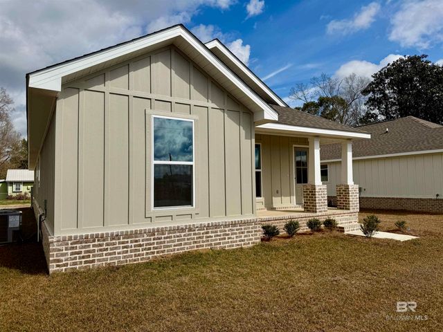 2022 W Union Avenue, Loxley, AL 36551