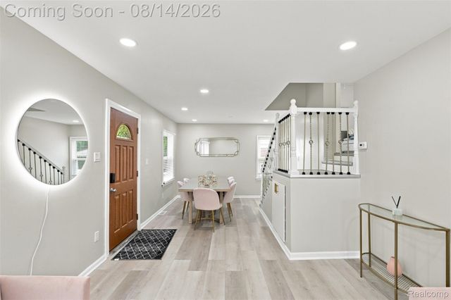 19346 Angling Street, Livonia, MI 48152