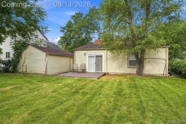 19346 Angling Street, Livonia, MI 48152