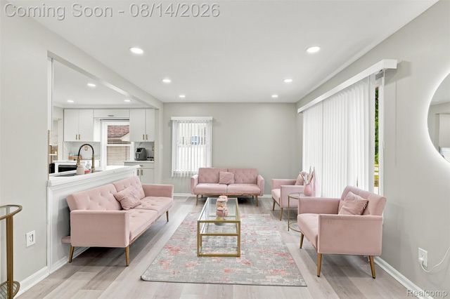19346 Angling Street, Livonia, MI 48152