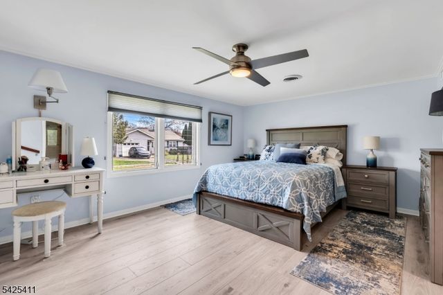 18 W Shawnee Trl, Jefferson Twp., NJ 07885