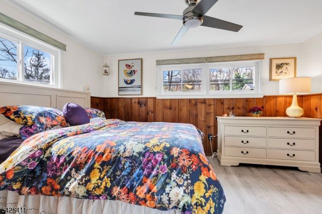 18 W Shawnee Trl, Jefferson Twp., NJ 07885