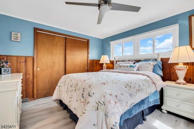 18 W Shawnee Trl, Jefferson Twp., NJ 07885