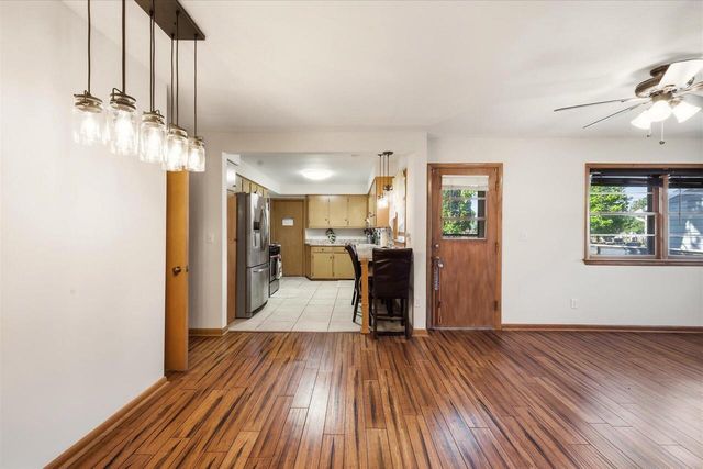 1000 Brewster AVENUE, Beloit, WI 53511