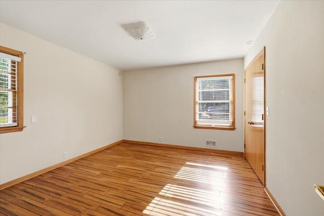 1000 Brewster AVENUE, Beloit, WI 53511