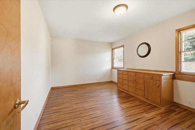 1000 Brewster AVENUE, Beloit, WI 53511